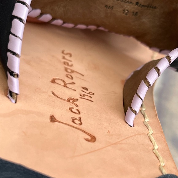 Women's NEW Jack Rogers Slide Thong Flip Flops Shoes Size 9 Navy/lilac. - Picture 2 of 3